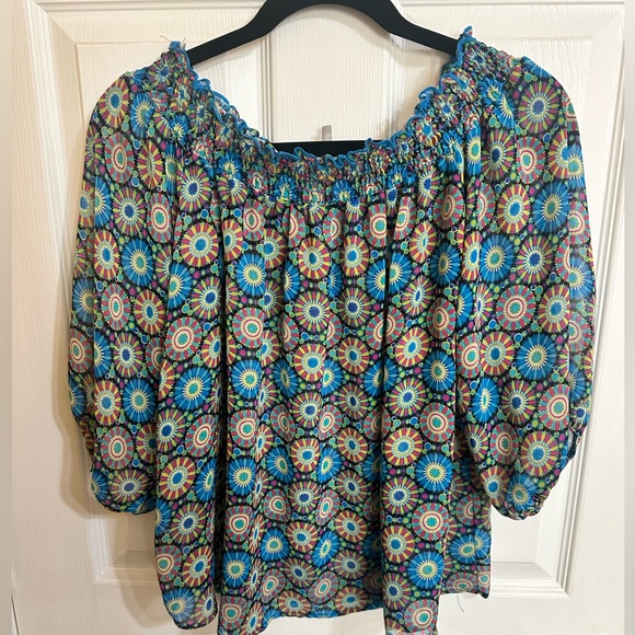 Flowy Chiffon off the shoulder top - size Medium - blue, pink, green - Picture 2 of 6